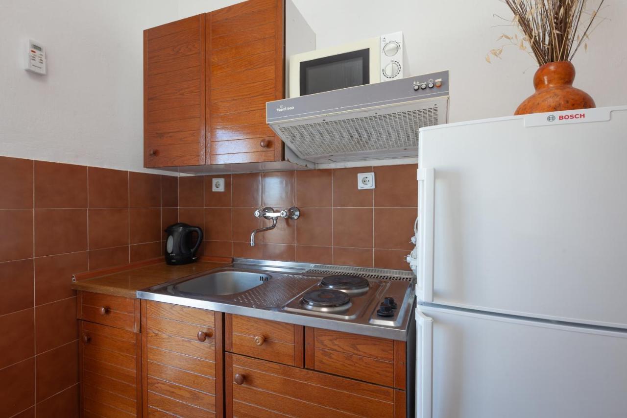 Apartments By The Sea Igrane, Makarska - 310 外观 照片