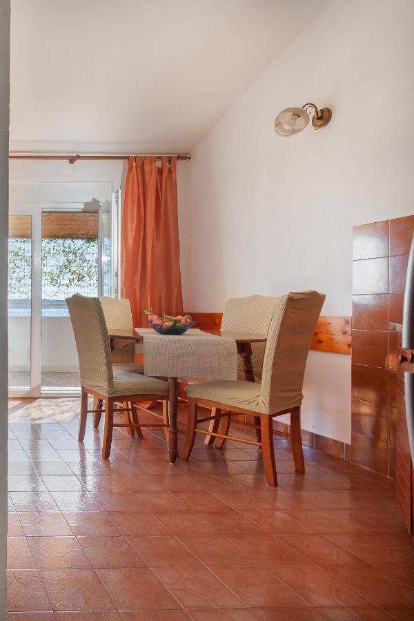Apartments By The Sea Igrane, Makarska - 310 外观 照片